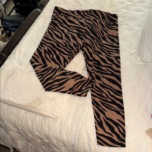 Cuddl Duds New Zebra Print Leggings XL